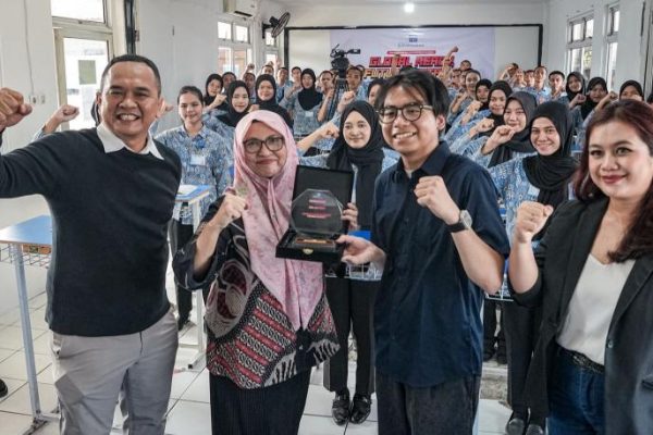 universitas paramadina_S2 Komunikasi_smk go global_06